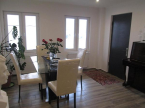 Гостиница Margo Hostel House  Тбилиси